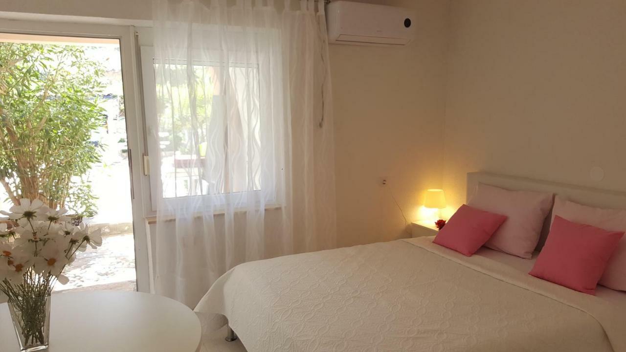 Apartments Tanja & Josipa Pag Town Zewnętrze zdjęcie